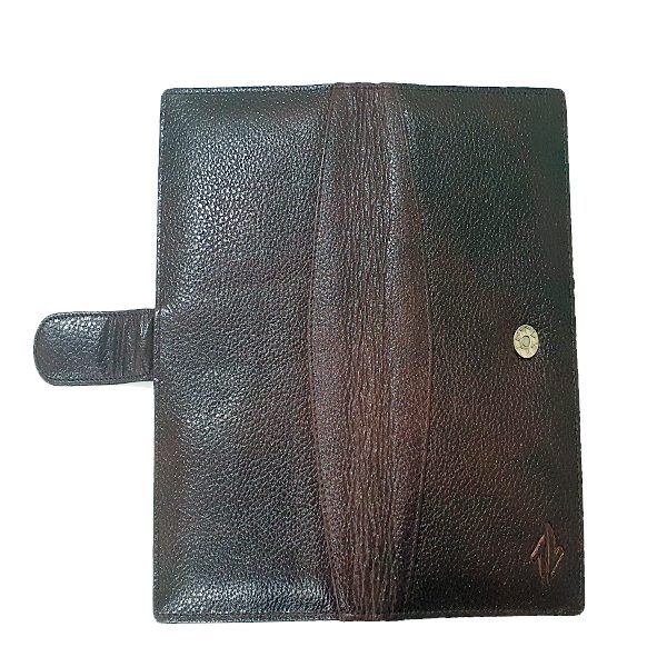 Zunash Classic Leather Passport Wallet